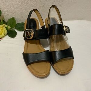 New Softspots Black Leather Cork Wedge Sandals 9.5 M